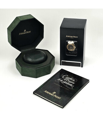 Audemars Piguet Royal Oak   NEW AP SERVICE - 1993 B+P | steel - yellow gold grey dial 1993