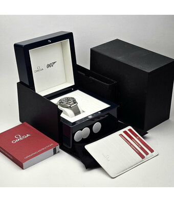 Omega Seamaster Diver 300M Co-Axial Master Chronometer James Bond 60th Anniversary 42 2025 B+P |