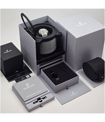 Hublot Big Bang Unico Sapphire Perpetual Calendar 45 Sapphire skeleton box + papers