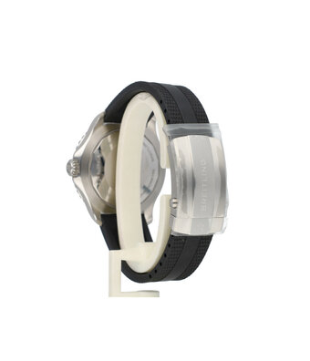 Breitling Superocean Automatic 44 NEW BREITLING SERVICE - 2023 box + papers | steel black