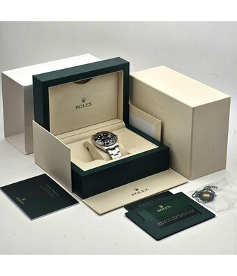 Rolex Submariner Date 41 2022 box + papers | steel ceramic - black Oyster