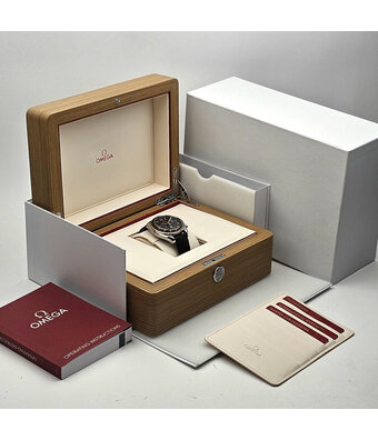 Omega Speedmaster Moonwatch Moonphase 44 steel rose gold brown 2023 box + papers