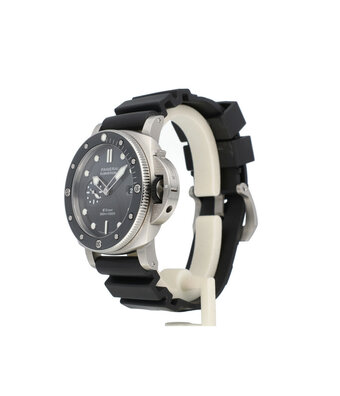 Panerai Submersible QuarantaQuattro Grigio Roccia 44 - 2023 box + papers | steel black