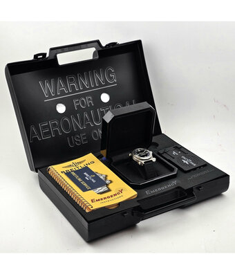 Breitling Professional Emergency 43 NEW BREITLING SERVICE - 2006 B+P | titanium black