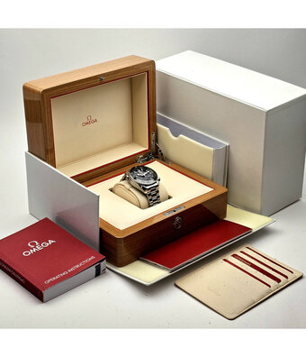 Omega Seamaster Planet Ocean 600M Co-Axial Master Chronometer Chronograph 46 2017 box + papers |