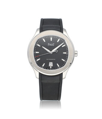 Piaget Polo Date 42 2023 box + papers | steel black rubber