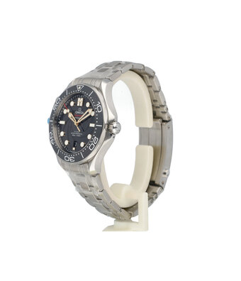 Omega Seamaster Diver 300M Co-Axial Master Chronometer James Bond Limited Edition 42 2020 B+P |