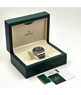 Rolex Sea-Dweller  44 NEW ROLEX SERVICE - 2019 box + papers | deep blue / d-blue / Cameron