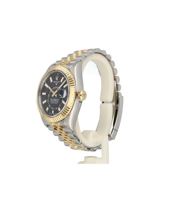 Rolex Sky-Dweller  42 2024 box + papers | steel - yellow gold black Jubilee