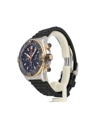 Breitling Super Chronomat B01 44 2023 box + papers | steel rose gold black rubber