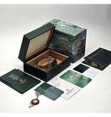 Rolex Submariner Date 40 NEW ROLEX SERVICE - 2004 B+P | steel Flat Four Kermit - Green - F-seria