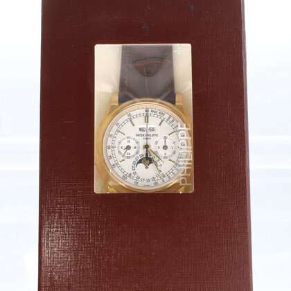 Perpetual Calendar Chrono   yellow gold UNWORN - DOUBLE SEALED 2009 box + papers