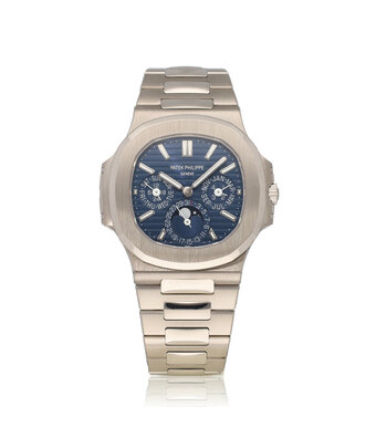 Patek Philippe Nautilus Perpetual Calendar 40 white gold blue moonphase 2024 box + papers