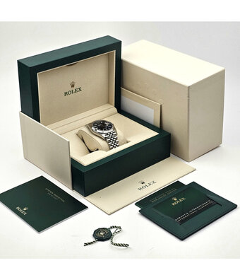 Rolex Datejust 41 2022 box + papers | steel - white gold blue Jubilee