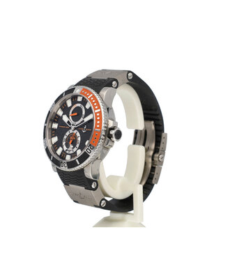 Ulysse Nardin Maxi Marine Diver 44 titanium black - orange rubber strap 2012 B+P