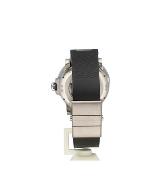 Ulysse Nardin Maxi Marine Diver 44 titanium black - orange rubber strap 2012 B+P