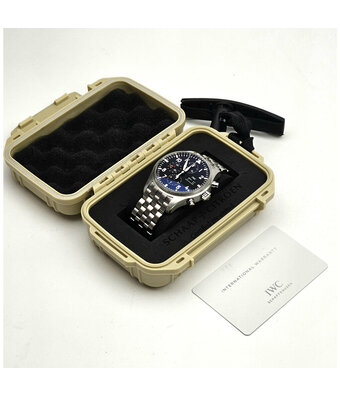 IWC Pilot's Watch Chronograph 43 steel day-date black 2019 + papers