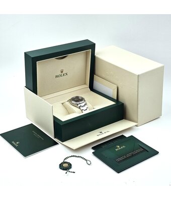 Rolex Datejust 36 - 2022 box + papers | steel aubergine / purple roman diamond Oyster