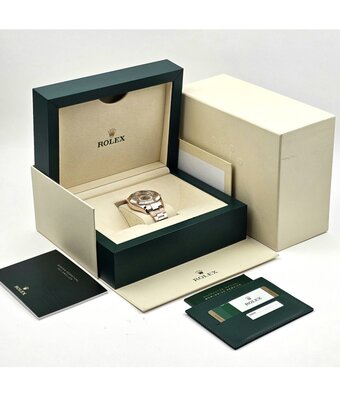Rolex Sky-Dweller  42 - 2015 - box + papers | rose gold sundust pink roman Oyster