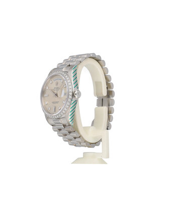 Rolex Day-Date 36 - 1989 platinum factory diamond - baguette President
