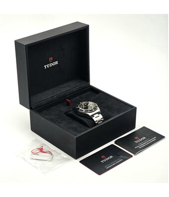 Tudor Black Bay  41 - 2021 box + papers | steel black