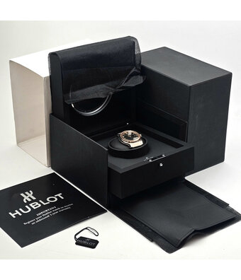 Hublot Classic Fusion King Gold Green 42 - 2023 box + papers | green rose gold automatic