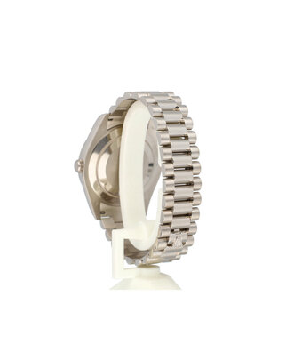 Rolex Day-Date II 41 white gold diamond - baguette President V-serial 2010 box + papers