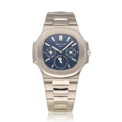 Nautilus Perpetual Calendar 40 white gold blue moonphase 2024 box + papers