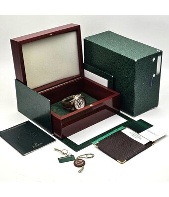Rolex Daytona  40 NEW ROLEX SERVICE - 2004 box + papers | yellow gold white