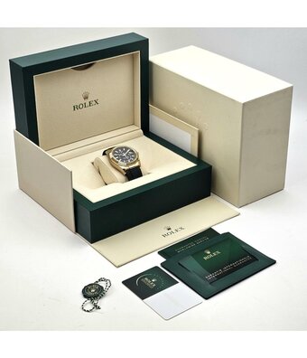 Rolex Sky-Dweller  42 NEW ROLEX SERVICE - 2020 box + papers | yellow gold Oysterflex / rubber bl