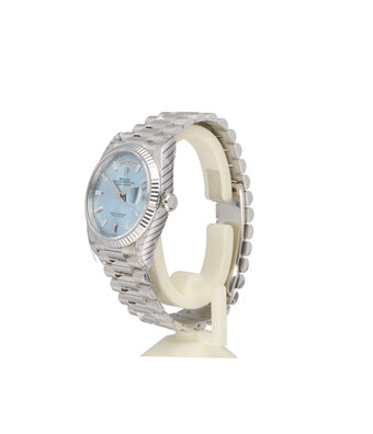 Rolex Day-Date 36 - 2023 B+P | platinum factory diamond blue President