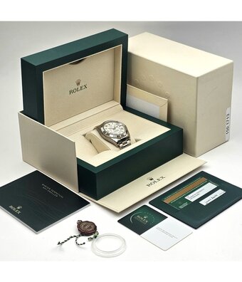 Rolex Sky-Dweller  42 NEW ROLEX SERVICE - 2014 B+P | white gold ivory roman Oyster