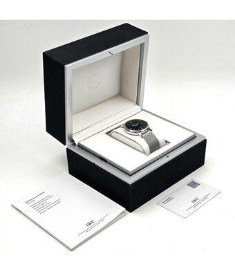 IWC Portofino Automatic 40 2012 box + papers | steel black milanese
