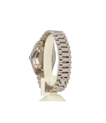 Rolex Day-Date 36 - 2025 box + papers | blue ombre / vignette white gold roman President