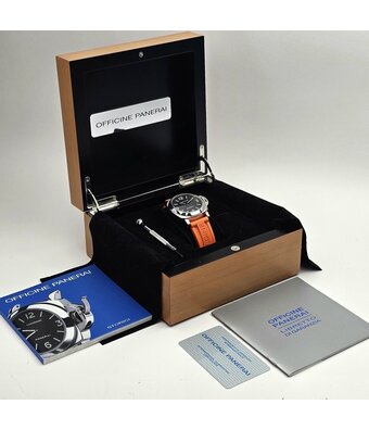 Panerai Luminor Base  - 2004 B+P | steel black orange rubber