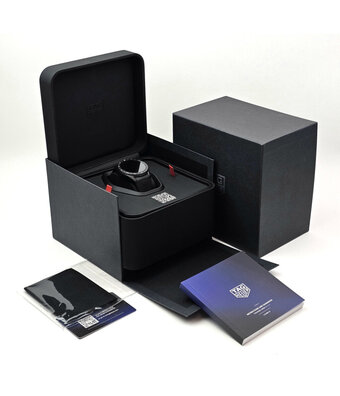 TAG Heuer Connected Calibre E5 45 - 2026 box + papers | titanium black