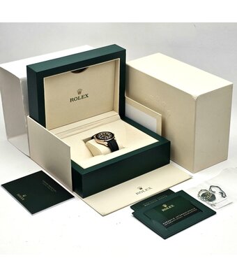 Rolex Yacht-master 37 - 2024 box + papers | rose gold medium - midsize Oysterflex / rubber