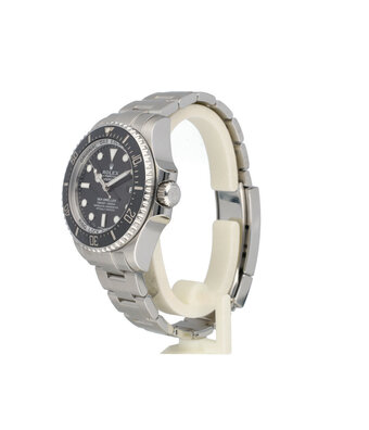 Rolex Sea-Dweller Deepsea  44 NEW ROLEX SERVICE  - 2018 B+P | steel black Oyster