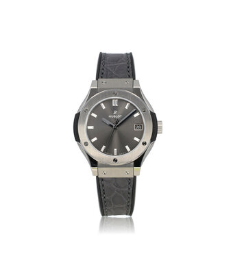 Hublot Classic Fusion Titanium 33 - 2025 box + e-warranty | titanium grey box rubber / leather