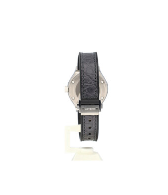 Hublot Classic Fusion Titanium 33 - 2025 box + e-warranty | titanium grey box rubber / leather