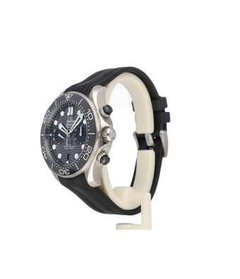 Omega Seamaster Diver 300M 44 2021 box + papers | steel black