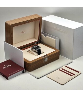 Omega Seamaster Diver 300M Co-Axial Master Chronometer 44 2021 box + papers | steel black