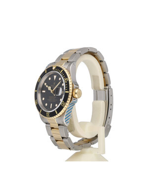 Rolex Submariner Date 40 NEW ROLEX SERVICE - 1997 box + papers | steel - yellow gold black Oyste