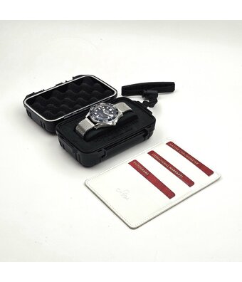 Omega Seamaster Diver 300M Co-Axial Master Chronometer 42 James Bond - 2024 + papers | steel blu