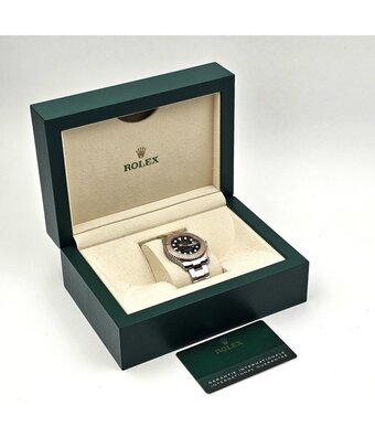 Rolex Yacht-master 37 steel - rose gold black medium 2022 box + papers