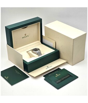 Rolex Datejust 36 - 2024 box + papers | steel - white gold fluted blue Jubilee