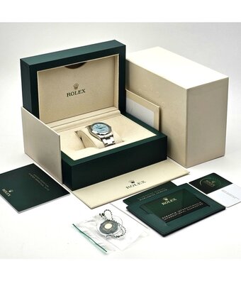 Rolex Oyster Perpetual 36 - 2025 box + papers steel tiffany domed Oyster