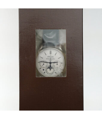 Patek Philippe Grand Complications Perpetual Calendar Chronograph 41 white gold UNWORN  - DOUBLE SEALED 2