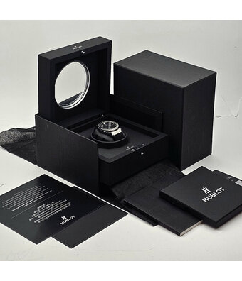 Hublot Classic Fusion  45 - 2015 box + papers | steel black rubber automatic
