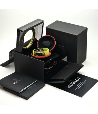 Hublot Spirit of Big Bang  45 - 2023 box + papers | sapphire yellow skeleton